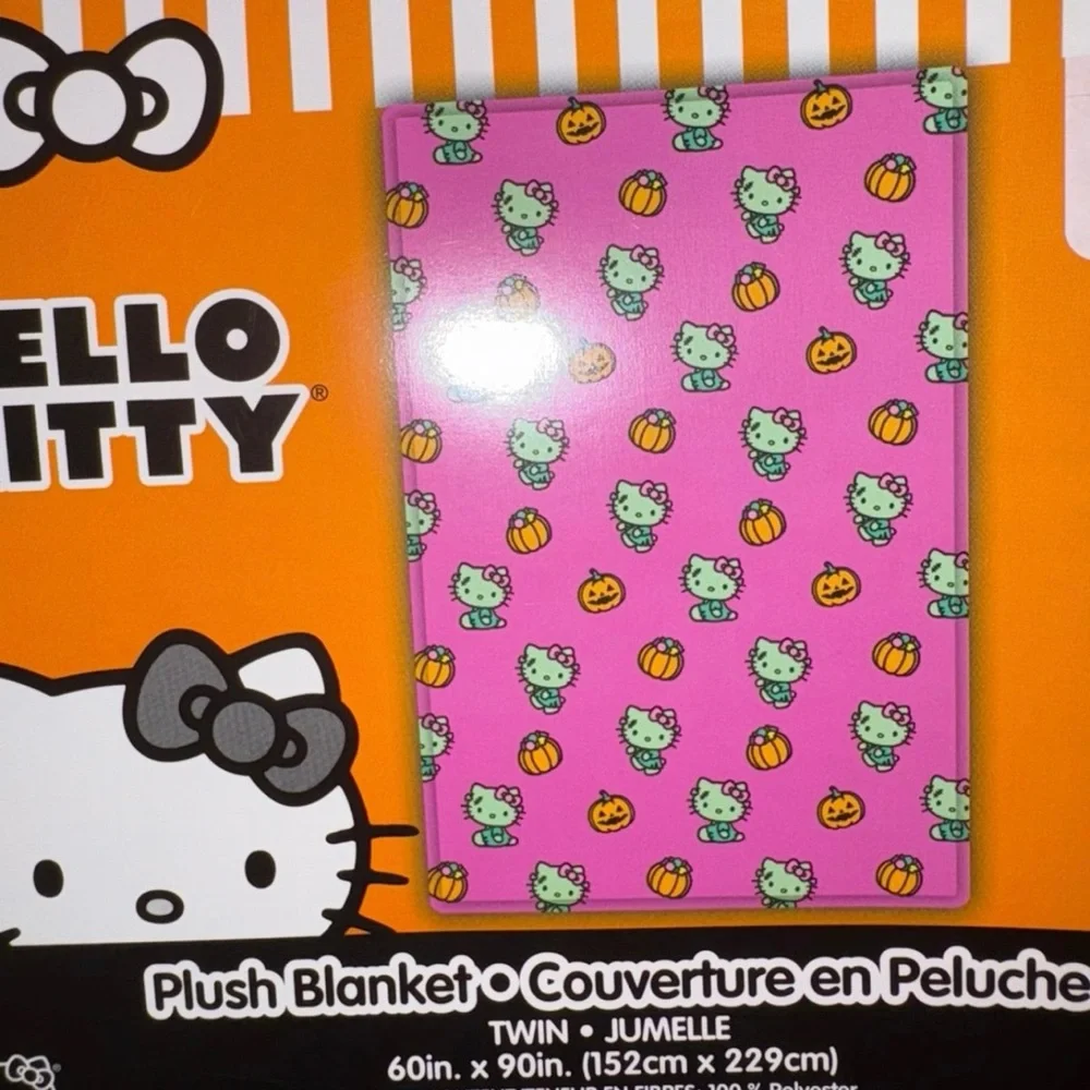 Hello Kitty Halloween Frankenstein Blanket Twin - Picture 2 of 2
